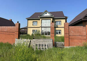 Дом 307м², 2-этажный, участок 14 сот.  