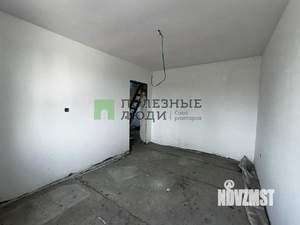 Дом 218м², 3-этажный, участок 10 сот.  