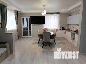 Коттедж 275м², 2-этажный, участок 12 сот.  