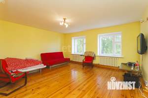 Дом 281м², 3-этажный, участок 15 сот.  