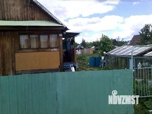 Дом 35м&sup2;, 2-этажный, участок 4 сот.  