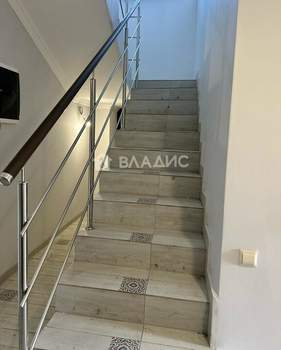 Дом 274м², 2-этажный, участок 1111 сот.  