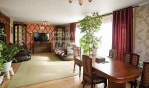 Дом 130м&sup2;, 2-этажный, участок 6 сот.  