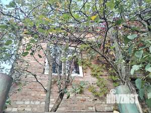 Дом 100м&sup2;, 2-этажный, участок 5 сот.  