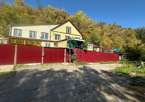 Дом 253м², 3-этажный, участок 9 сот.  
