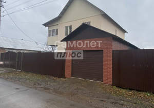 Дом 212м², 2-этажный, участок 7 сот.  