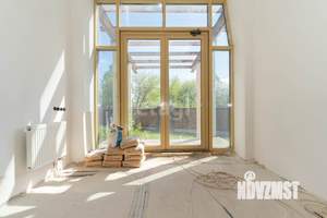 Дом 3150м², 3-этажный, участок 47 сот.  