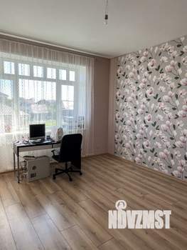 Коттедж 211м², 2-этажный, участок 15 сот.  