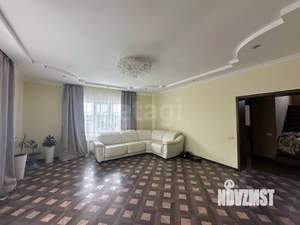 Дом 202м², 2-этажный, участок 15 сот.  