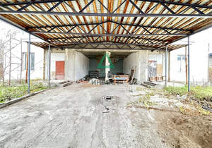 Дом 219м², 3-этажный, участок 10 сот.  