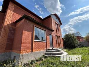 Коттедж 220м², 2-этажный, участок 13 сот.  
