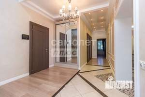 Коттедж 326м², 3-этажный, участок 16 сот.  