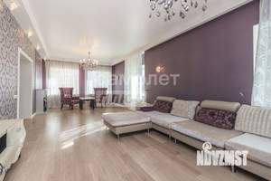 Коттедж 326м², 3-этажный, участок 16 сот.  