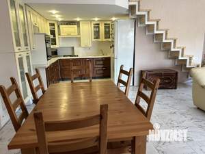 Коттедж 224м², 2-этажный, участок 5 сот.  