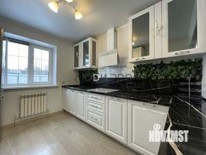 Дом 90м&sup2;, 2-этажный, участок 5 сот.  