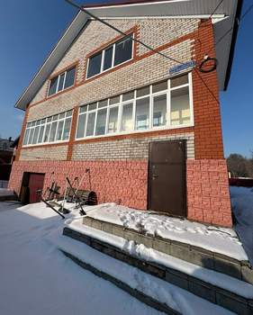 Дом 346м², 3-этажный, участок 10 сот.  