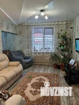 Дом 80м&sup2;, 2-этажный, участок 9 сот.  