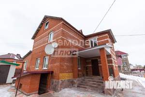 Коттедж 210м², 2-этажный, участок 10 сот.  