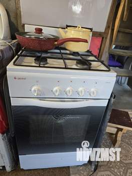 Дом 40м², 2-этажный, участок 4 сот.  