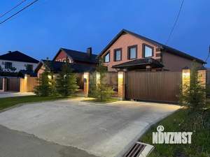 Дом 240м², 2-этажный, участок 8 сот.  