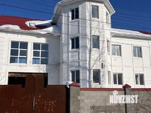 Дом 950м², 3-этажный, участок 15 сот.  