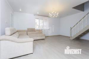 Дом 100м&sup2;, 2-этажный, участок 7 сот.  