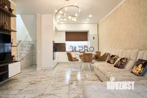 Коттедж 138м², 2-этажный, участок 6 сот.  