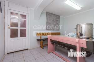 Дом 241м², 2-этажный, участок 6 сот.  