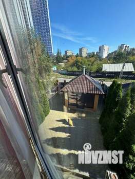 Дом 190м², 3-этажный, участок 0 сот.  