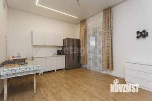 Дом 145м&sup2;, 2-этажный, участок 6 сот.  