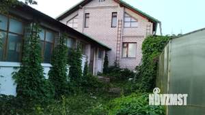 Коттедж 180м², 2-этажный, участок 10 сот.  
