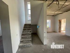 Коттедж 180м², 2-этажный, участок 6 сот.  