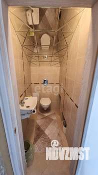 Дом 350м², 3-этажный, участок 12 сот.  