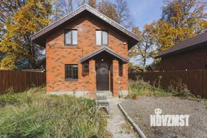 Дом 100м&sup2;, 2-этажный, участок 7 сот.  