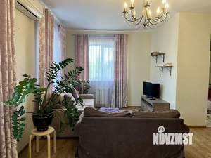 Таунхаус 200м², 3-этажный, участок 8 сот.  