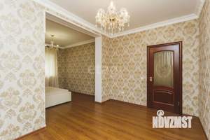 Дом 270м², 2-этажный, участок 6 сот.  