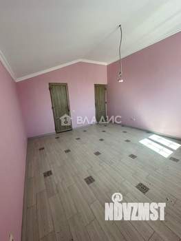 Дом 274м², 2-этажный, участок 1111 сот.  
