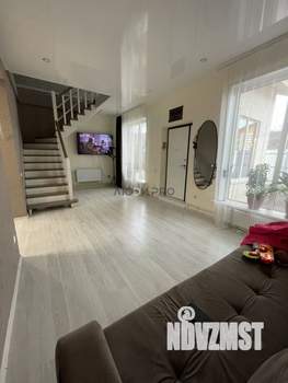 Дом 97м², 2-этажный, участок 9 сот.  