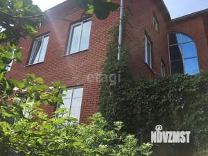 Коттедж 375м², 2-этажный, участок 5 сот.  
