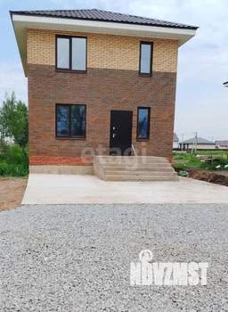 Дом 104м², 2-этажный, участок 6 сот.  