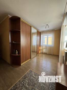 Дом 220м², 3-этажный, участок 10 сот.  