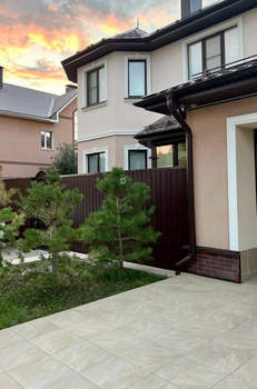 Дом 260м², 2-этажный, участок 6 сот.  