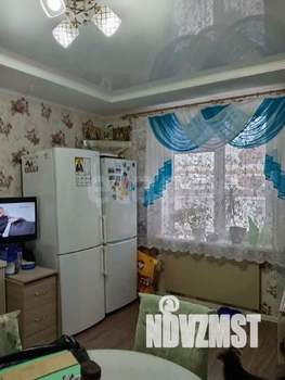 Дом 80м&sup2;, 2-этажный, участок 9 сот.  