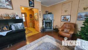 Дом 343м&sup2;, 2-этажный, участок 10 сот.  