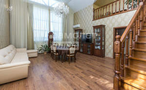 Дом 219м², 2-этажный, участок 12 сот.  