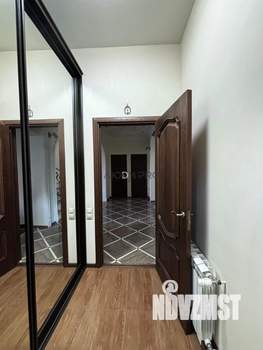 Коттедж 289м², 3-этажный, участок 12 сот.  