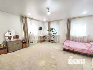 Дом 195м², 2-этажный, участок 10 сот.  