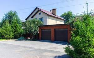 Дом 350м², 3-этажный, участок 8 сот.  