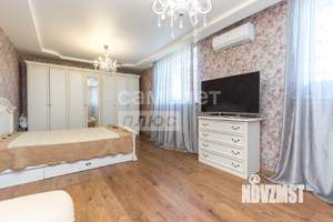 Дом 219м², 2-этажный, участок 12 сот.  