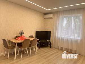 Коттедж 140м², 2-этажный, участок 10 сот.  